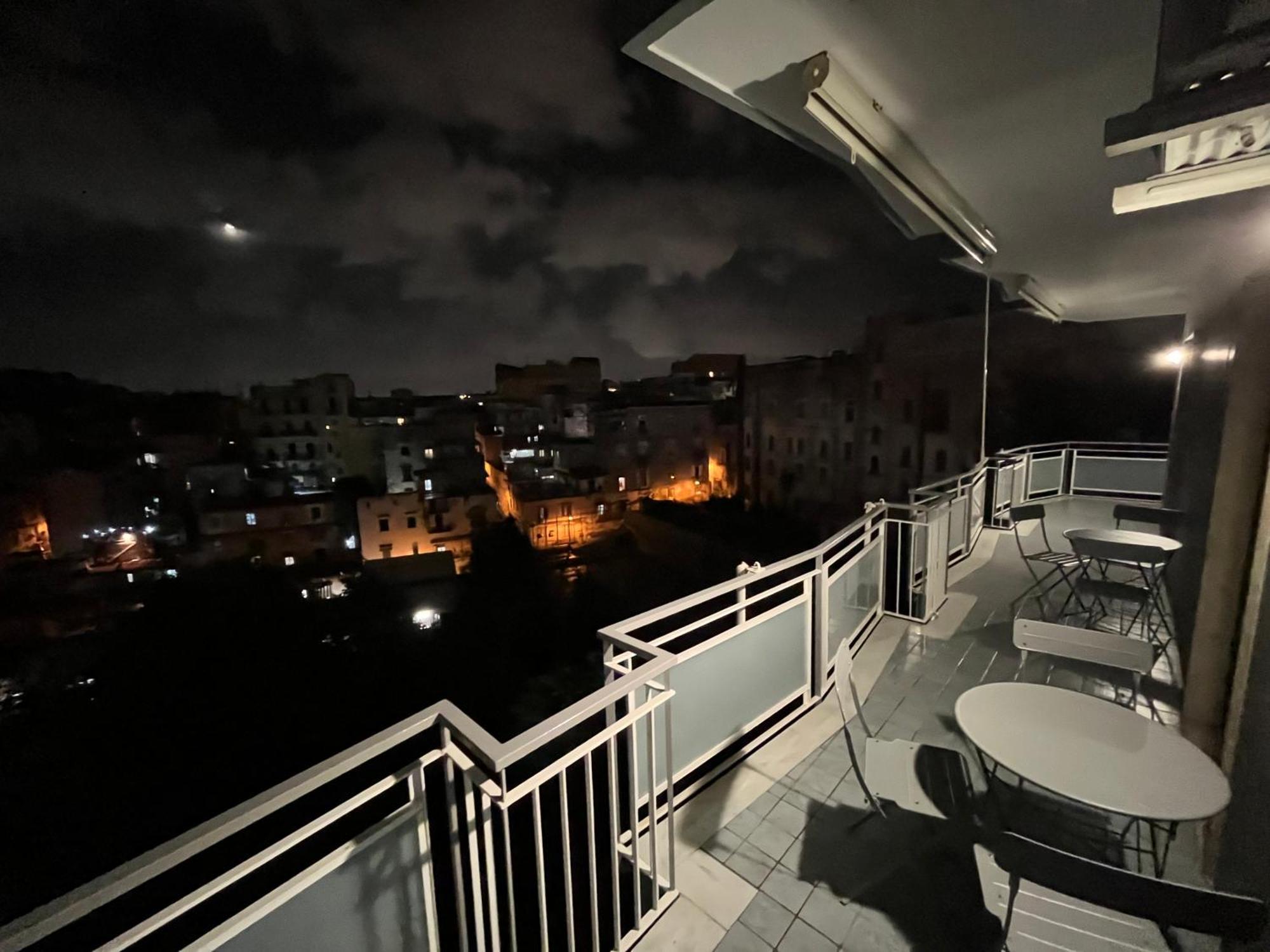 那不勒斯Balcony House公寓 外观 照片